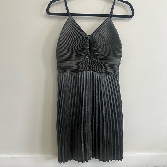 Express Dresses & Skirts - Express Metallic Black Pleated Mini Dress